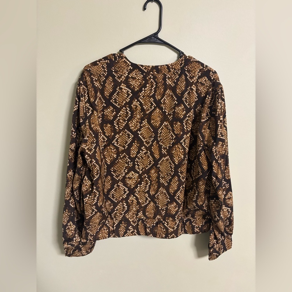 Michael Kors Snake Print Zip Up Bomber Jacket Womens Size Large New Lightweight - Picture 2 of 6